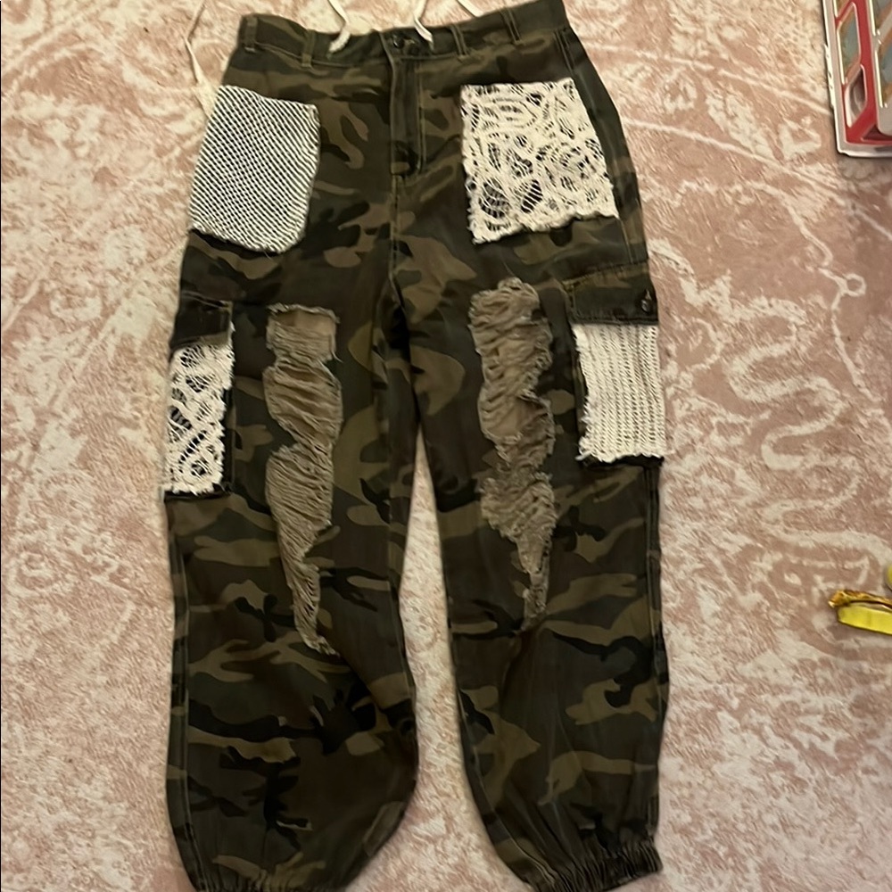 POL Camouflage Pants with Lace Details
